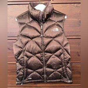 NORTH FACE women’s 550 down vest. Cute shiny brown :)